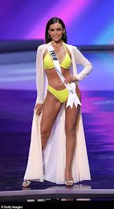 Her gorgeous figure and an absolutely charming personality will surely give a tough competition to the other contestants at the pageant. Knlhyiarjwnlsm