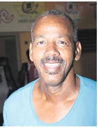 Portrait : Henri Buval, un entraîneur de basket-ball hors-pair