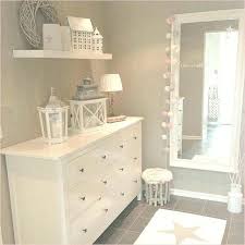 Wohnzimmer Landhausstil Wohnzimmer Weiss Home Design 2018 Ricardosmcom Weiss Moderne Ikea Com Ferienwohnung In 2020 Country Style Living Room Room Interior Home Decor