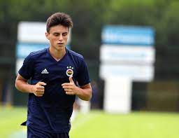 Fenerbahçe, benfica'yla oynanacak ufea şampiyonlar ligi 3. Eljif Elmas Gercekleri Elif Elmas Kimdir Futbol Haberleri