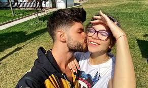 Mama cu tata marită fata. Edward Sanda Detalii Inedite Despre Nunta Cu Iubita Lui Cleopatra Stratan Unde È™i Cand Se Vor CÄƒsÄƒtori Cei Doi 6 Unica Md