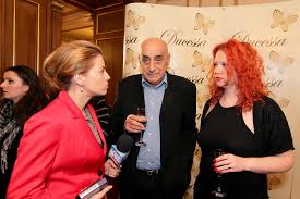 Oana lis a făcut un comentariu pe o reţea de socializare la câteva fotografii. Viorel Lis Wikipedia