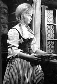 Nebyla by to ale popelka, aby si s nastalou situací. Popelka Tv Movie 1969 Imdb