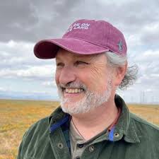 Sam Noel Ross (@SquirleyGirlies)