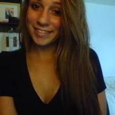 Olivia Manzo (@OliviaManzo)