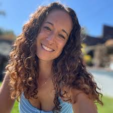 Michael Kors packable down jacket in size medium. Black. ￼ Perfect  lightweight jacket to keep you warm but not be too heavy . Originally $100  Crossed posted. Porch pickup.