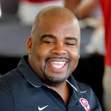 Sooners' D-line getting a boost thanks to Calvin Thibodeaux's relationship  with veteran coach Pete Jenkins