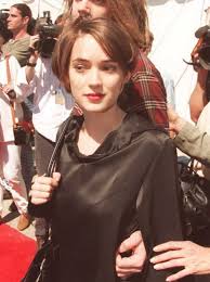 Edward scissorhands cast google search edward scissorhands. Winona Ryder In Edward Scissorhands Child Actors Then And Now Heart