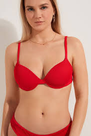 This is another great example of beachcandy's best extreme push up bikinis out on the market. Push Up Ribbed Bikini Top Push Up Tezenis