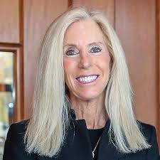 Barbara Couch's Instagram, Twitter & Facebook