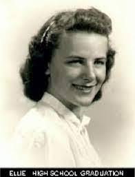 Ellie Stratton's Instagram, Twitter & Facebook