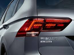 Der tiguan allspace kann nicht mehr mit einer individuellen ausstattung bestellt werden. BroÈuri Tiguan Allspace