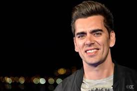 PEDRO FERNANDES JUNTA-SE AO CAFÉ DA MANHÃ DA RFM