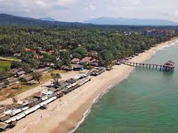 Istana pasir cilegon yang mulai populer di banten. Pantai Sambolo Anyer Tiket 8 Aktivitas Pilihan Mei 2021 Travelspromo