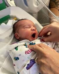 Last night at 11:44 pm Levan Benjamin Donovan Jordan made me a Daddy of 3  ❤️. I️ am so thankful to God for bestowing another blessing to our family  ❤️🙏🏾