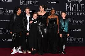 She won an academy award for her supporting role in girl, interrupted (1999). Angelina Jolie Explains How Her Family Situation Affected Her Career Glamour