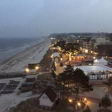 Showed up on time, took my old roof & gutters off my garage and put the new roof and gutters on the same day! Bayside Hotel Roof Bar 4 Tips From 85 Visitors