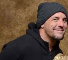 Toronto police urge man who swam naked with sharks to turn himself in