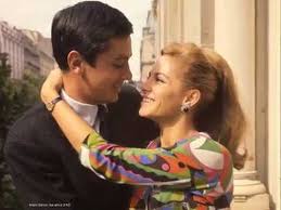 Le 21 janvier dernier, anthony delon a annoncé la mort de sa mère nathalie à l'âge de 79 ans des suites d'un cancer du pancréas. Alain Delon Nathalie Delon De Que Callada Manera Ana Belen Youtube