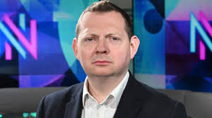 BBC's Matt Chorley apologises for misquoting Nigel Farage on Newsnight - BBC  News