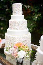 This lace wedding cake is wonderfully romantic, and the lace pattern matches the most popular used lace on wedding gowns. 25 Timeless Yet Trendy All White Wedding Cakes Weddingomania