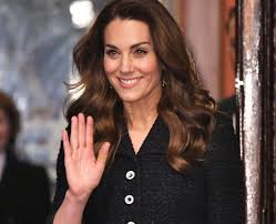 Seit prinz charles seiner ehemaligen geliebten 2005 das jawort gegeben hatten, gelten tom und laura offiziell als williams und harrys stiefgeschwister. Kate Middleton Prinz William Queen Elizabeth Ii Baby News Und Leichen Fund Turbulente Woche Fur Diese Royals News De