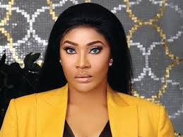 Yes, i actually do get to see some nigerian movie previews (although i hardly watch tv, especially nigerian stations), but just once in a green moon. List 200 Most Beautiful Nigerian Actresses Listph