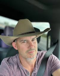 Alan Ogletree (@alanoplays) • Instagram photos and videos