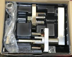 This single cylinder deadbolt is operated by a key on the outside or a thumb turn on the inside. Weiser Passage Halifax Satin Nickel Door Handle
