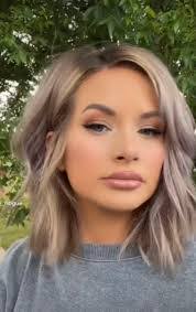 Renae Dyer's Instagram, Twitter & Facebook