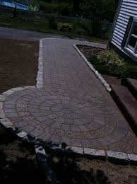 Pin By Araujo Landscaping Inc On Patios Stone Walkway Front Yard Garden Design Circle Patio