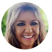 Jacqueline Schuster's Instagram, Twitter & Facebook