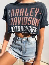 Cropped Top Tee With Ripped Jeans Shorts Summer Tumblr Style Outfit Girlswag Girlstyle Womenstyle Fashion Retro Outfits Fashion Outfits
