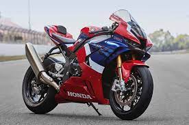 Pin By Xang Nguyen On Motorcycle Honda Fireblade Honda Cbr 1000rr Honda Bikes