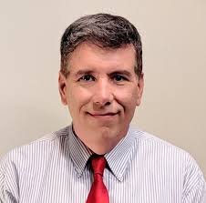 Commentary: The incredibly shrinking university president