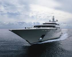 There's even a mini submarine that can be launched from the dive center. The World S Most Luxurious Superyachts Cheapism Com