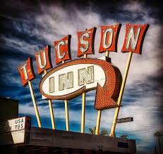 The Tucson Inn Sign Made My Heart Skip A Beat Although This Iconic 1950 S Era Motel Is Closed It Was Recently Purchased By Local Pima Neon Signs Neon Signs
