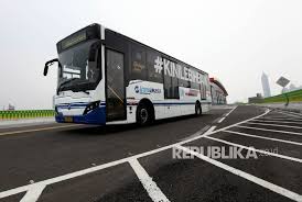 Di bandara soekarno hatta sendiri ada 3 perusahaan yang membawahi sekitar 800an porter. Pt Transjakarta Jajaki Rute Menuju Bandara Soekarno Hatta Republika Online