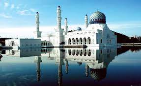 Namun terhitung 1 agustus 2017, pemerintah malaysia akan berlakukan pajak secara teknis, pemberlakuan pajak ekstra itu akan dikenakan bagi wisatawan yang menginap di malaysia. 10 Masjid Tercantik Di Malaysia Eztakaful
