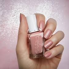 The brand is releasing six new gel couture shades ($12), all inspired by romance and royalty. Essie S New Line Is Fit For A Princess