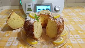 Un ciambellone dal sapore genuino, di una bontà unica e semplice, come quelli che facevano le nostre nonne. Ciambella Yogurt E Limone Per Bimby Tm6 Tm5 Tm31 Tm21 Youtube