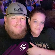 How can I find my father's family, the VanWinkles, in Hamilton, Ohio?