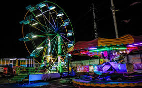 Juego mecánico nm + adj (feria: Hasta La Grasa Se Revisa En Los Juegos Mecanicos De Feria De Durango