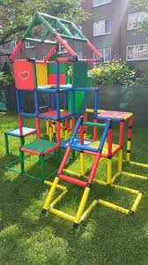 Verwandeln sie die alten bretter in ein klettergerüst für die kinder! Unser Aktueller Aufbau Unseres Quadro Gerustes Wir Bauen Jedes Sommer Neu Auf Wir Sind Inzwischen Profis Mi Mit Bildern Kinder Garten Rutsche Garten Kinder Klettergerust
