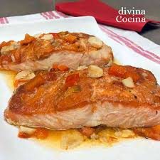 Podemos tomarlo de distinta forma e integrarlo en preparaciones de lo más dispares. Salmon Al Ajillo Facil Y Rapido Receta De Divina Cocina
