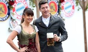 Robert lewandowski instagram live for the first time. Robert Lewandowski Wife Bayern S Champions League Star Is Married To Stunning Athlete Football Sport Express Co Uk