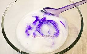 Boyanın içine su karıştırınca kullanıp bitirmezseniz belirli bir süre i̇lk kat biraz daha koyu olmalı, daha az inceltmek gerekir. Tecrubeli Birinden Saclarini Yeni Yeni Renkli Boyamaya Baslayanlar Icin 13 Oneri Onedio Com