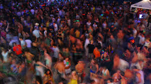 Join us in paradise for our full moon parties and half moon festivals. Thailand Full Moon Party In Koh Phangan Traveljunkies Tours