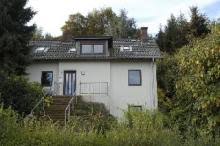 Sie möchten eine immobilie vermieten? Kleines Haus Detmold Immobilienfrontal De