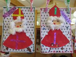 Lieve Sintjes Van Een Koffiefilter Als Basis Sintenpiet Knutselen Sinterklaas Sinterklaas Knutselen Voor Kinderen